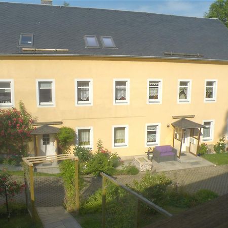 Bed and Breakfast Am Lindenbaum Sebnitz Exterior foto